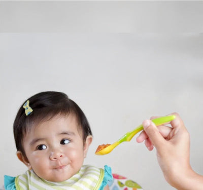 Starting Solids – What’s the Right Age?
